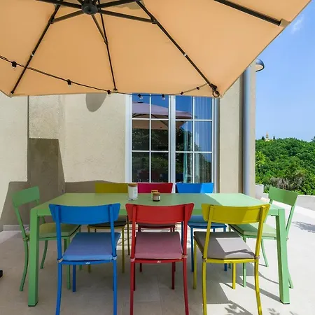 Volare Cantare With 2 Bedroom A Heated Pool And Panoramic View Near Buje, Istra * Momjan