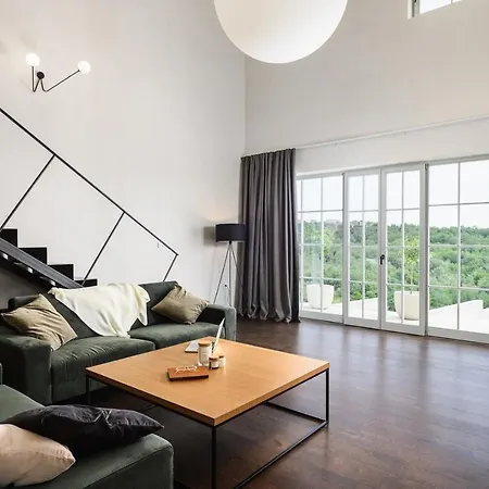 Volare Cantare With 2 Bedroom A Heated Pool And Panoramic View Near Buje, Istra