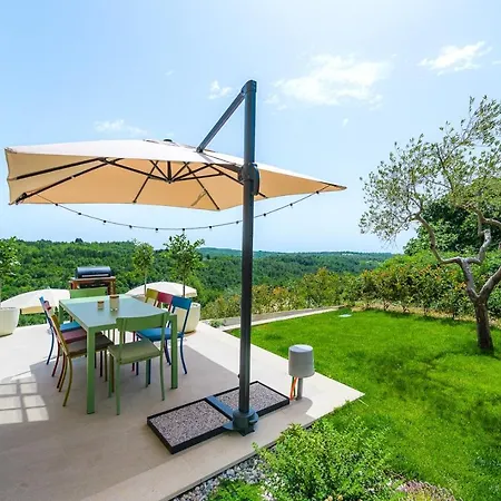 Volare Cantare With 2 Bedroom A Heated Pool And Panoramic View Near Buje, Istra *