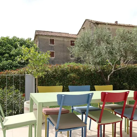 Volare Cantare With 2 Bedroom A Heated Pool And Panoramic View Near Buje, Istra Сasa de vacaciones Momjan